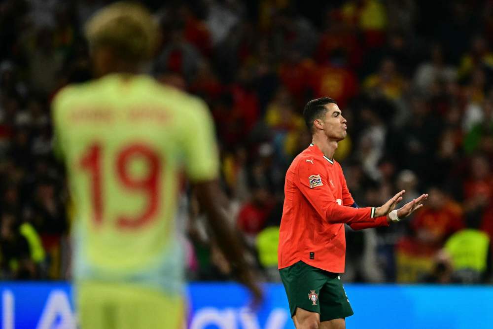 葡萄牙女足获得比利时队大胜,掌声雷动 葡萄牙女足获得比利时队大胜,掌声雷动