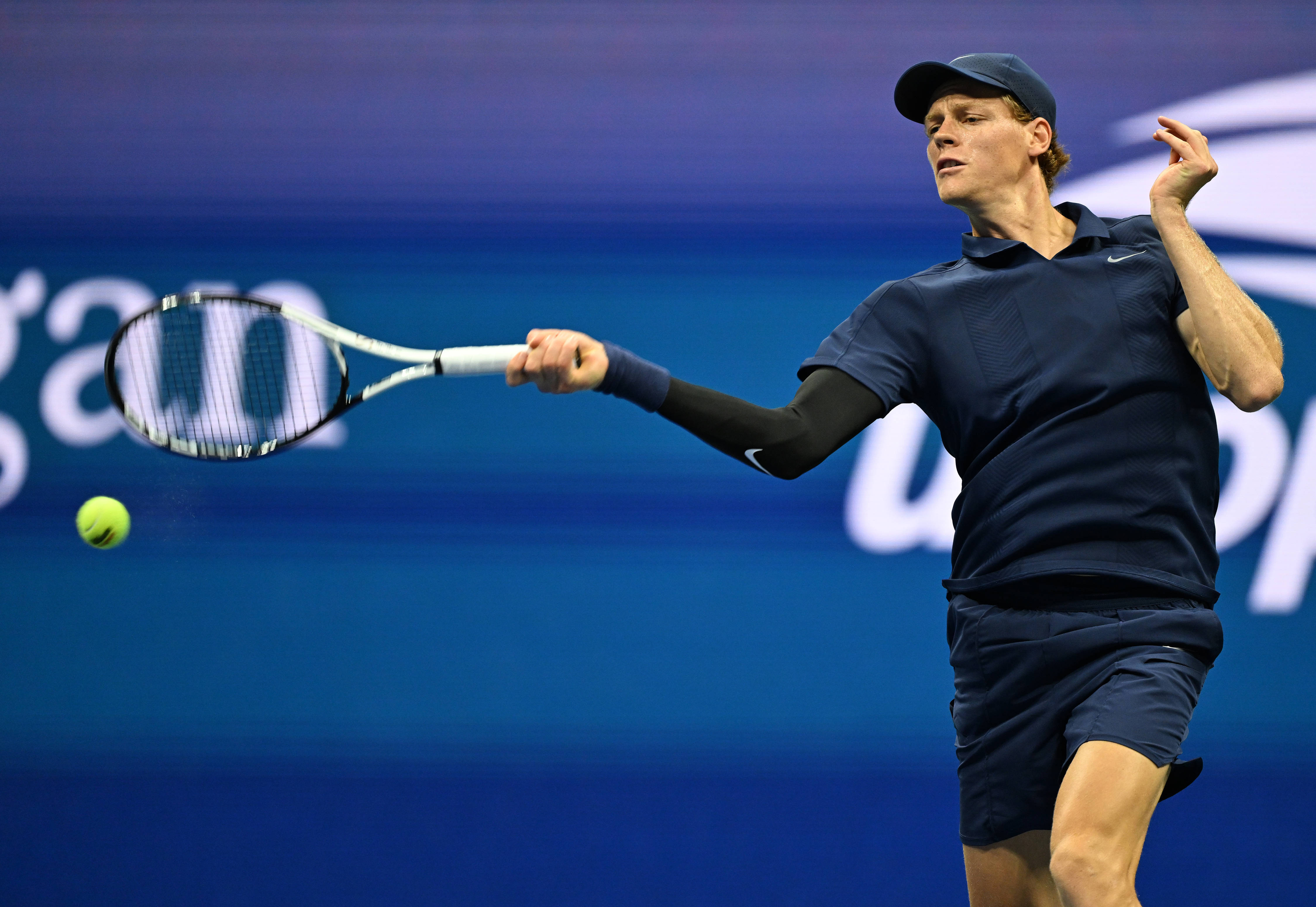 西班牙网球队翻盘日本网球队，克耶高斯绝境逆转