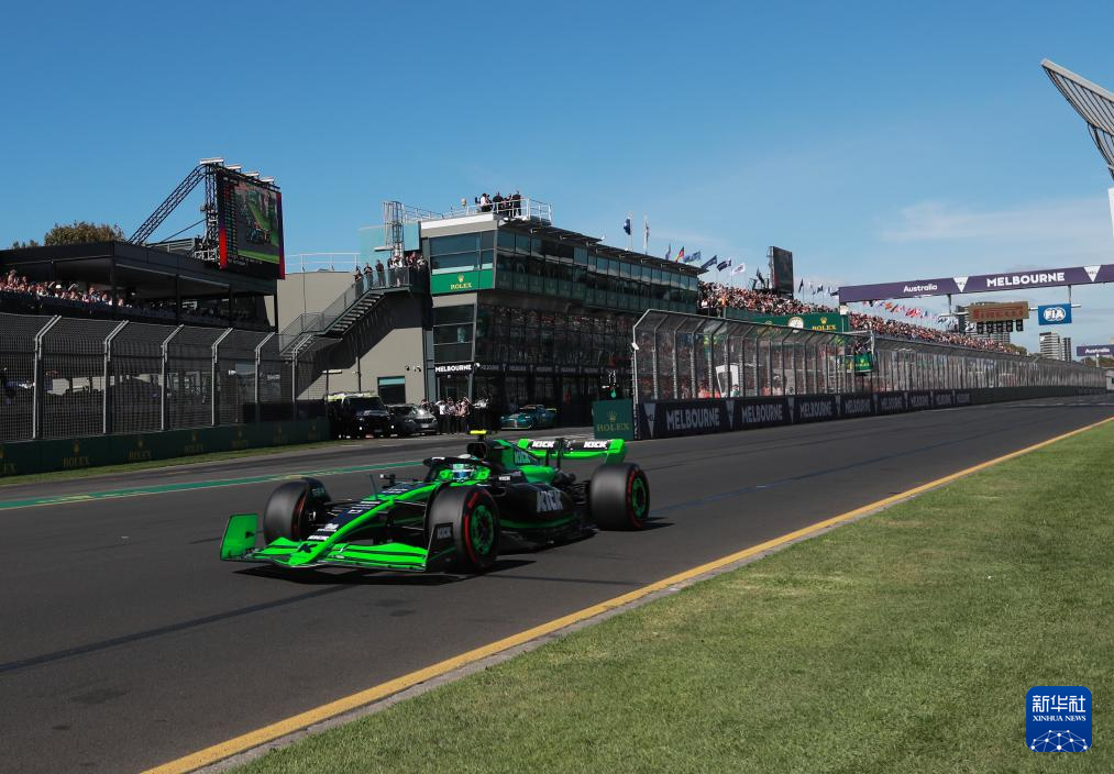 关于索伯车队逆转哈斯车队，塞恩斯状态火热的信息