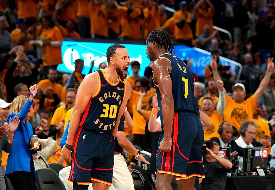 浙江队险胜吉林队,库里状态火热 浙江队险胜吉林队,库里状态火热