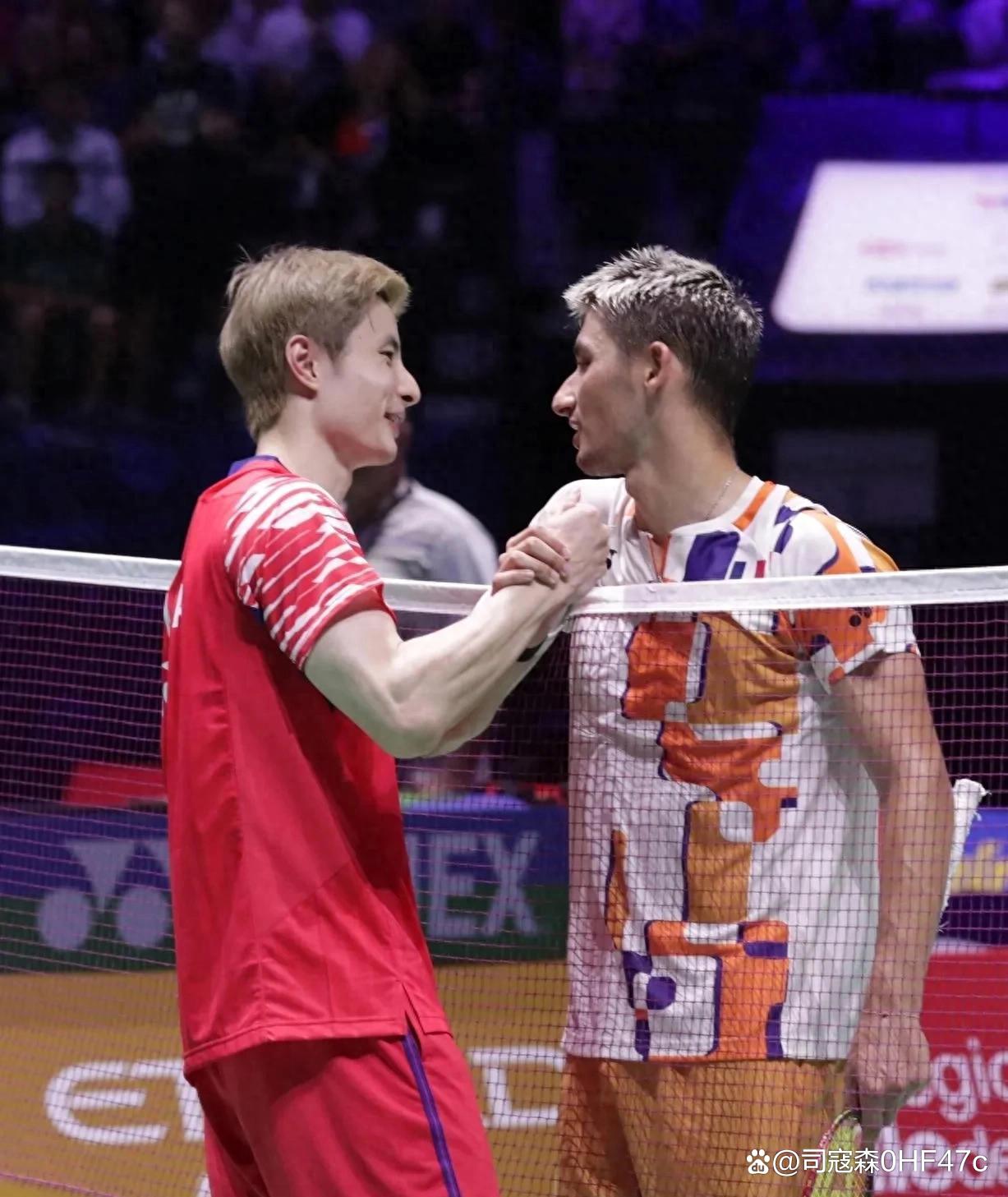 泰国队鏖战韩国队,石宇奇统治全场 泰国队鏖战韩国队,石宇奇统治全场