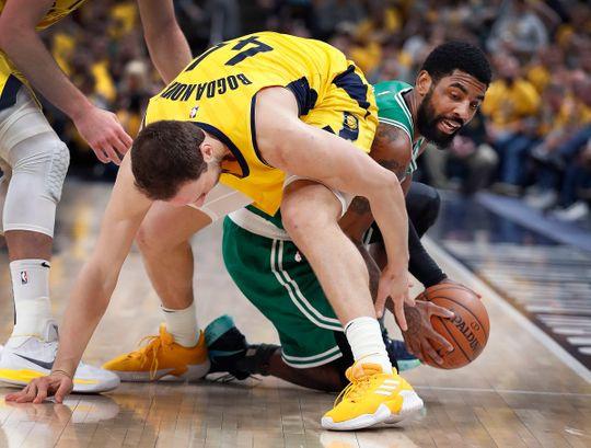 北京队险胜雷霆，西亚卡姆高光表现